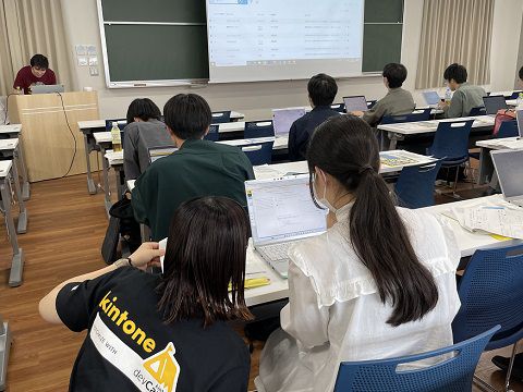 kintoneワークショップの様子2(静岡大学)
