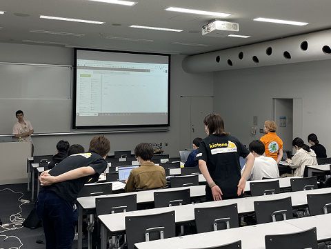 kintoneワークショップの様子4(はこだて未来大学)