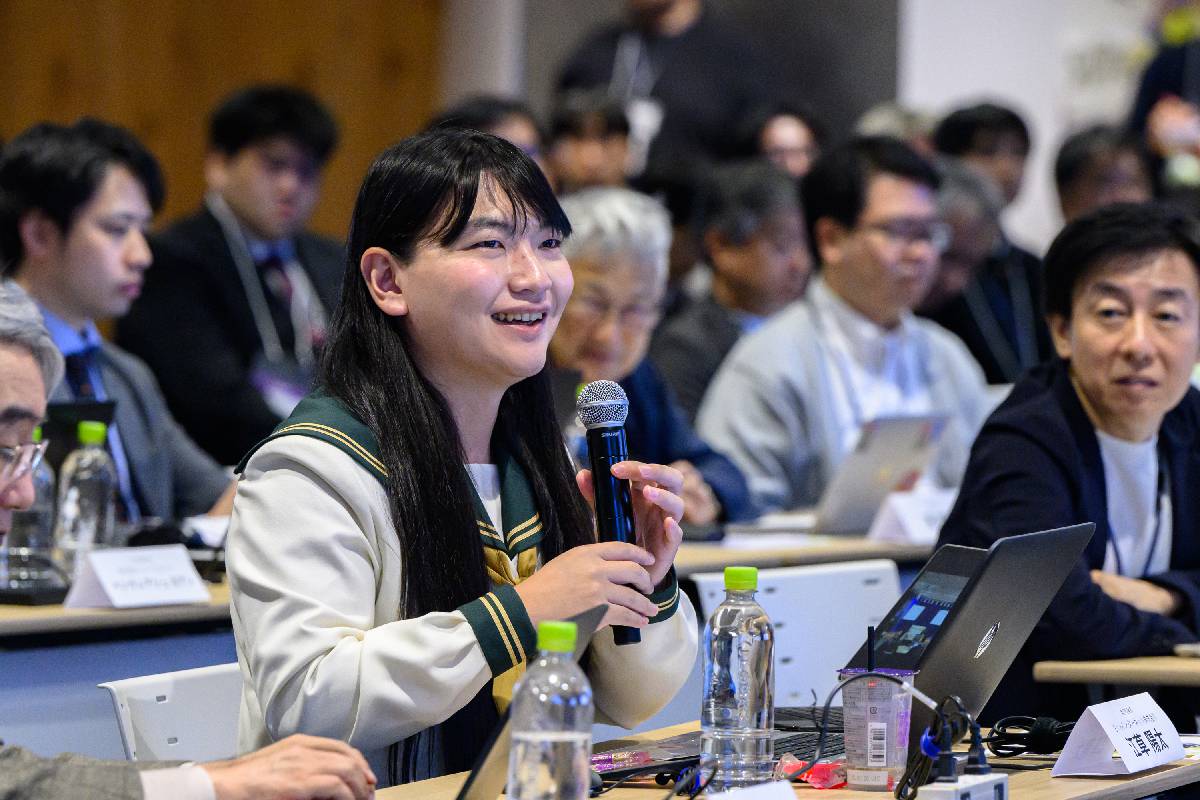 審査会の様子